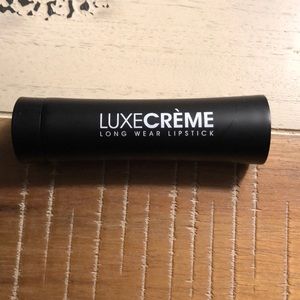 NWOT Model co lipstick